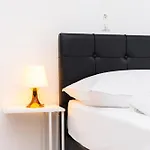 110 Messe Casablanca 2-4 Pers 42 M2 * Klagenfurt am Woerthersee