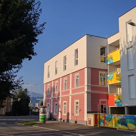 110 Messe Casablanca 2-4 Pers 42 M2